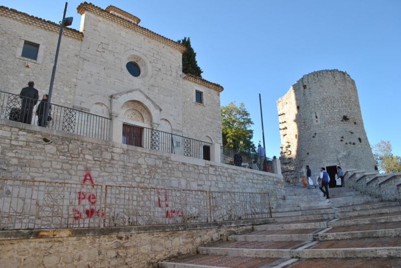 San-Bartlomeo-e-la-Torretta-ripuliti-dai-graffiti.JPG